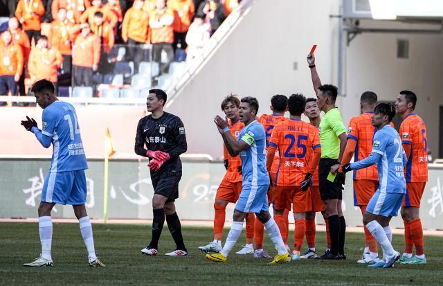 皇冠体育入口-2025中超首轮诸强透视：短板未补 国脚团显疲态