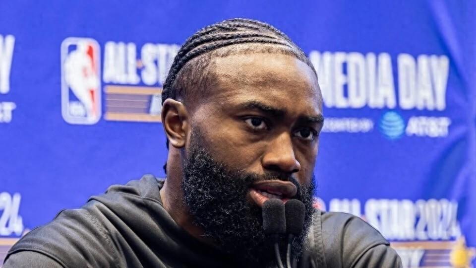 皇冠体育入口-硬气！布朗怒轰联盟明星哨：有人被特殊照顾，罚3.5万也敢说