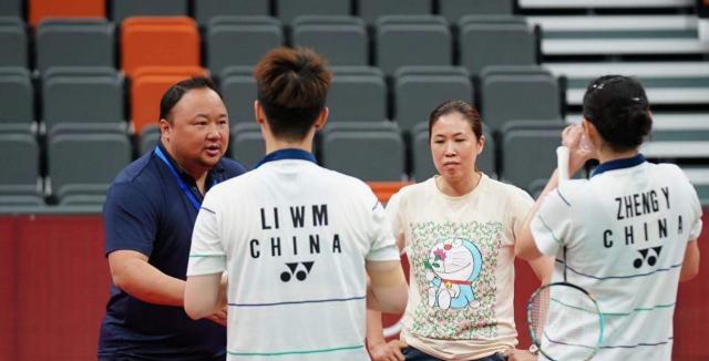 皇冠官网-邀请奥运冠军分享经验 张军期待年轻队员打出冲劲