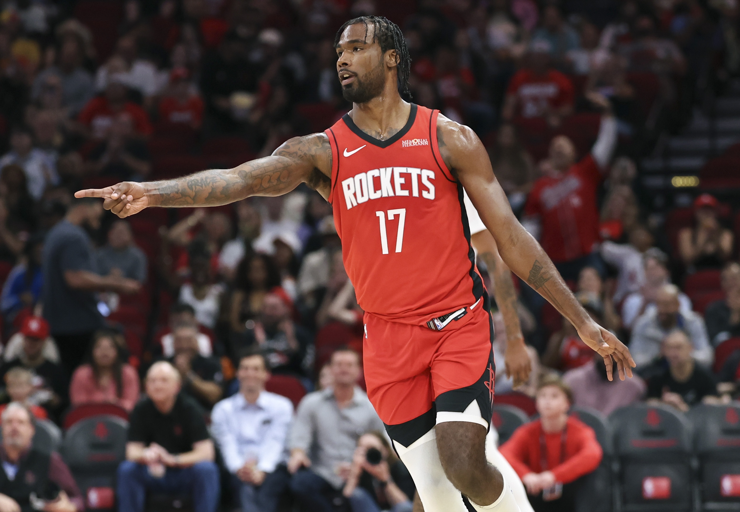 皇冠体育-杜兰特：伊森很关键他为我们开了个好头 我们从他身上汲取了能量